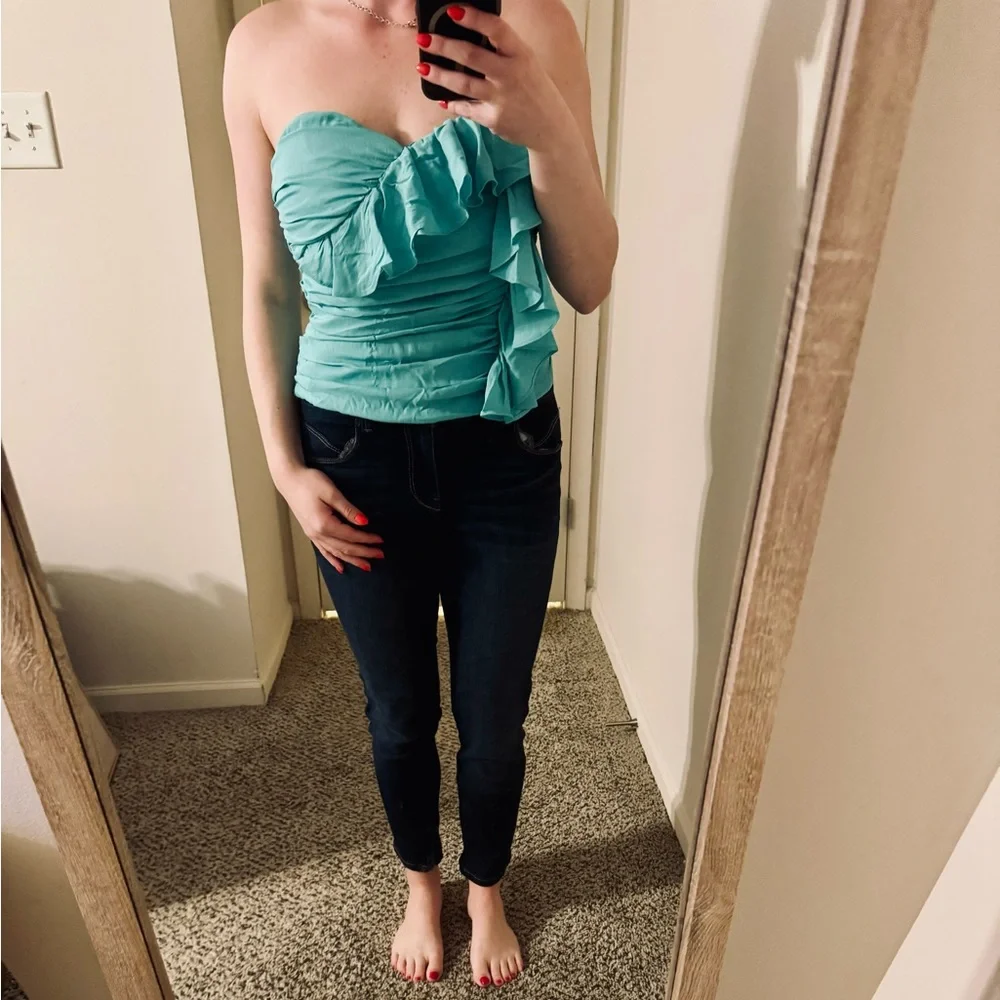 Do + Be Strapless Ruffled Top - Picture 5 of 5